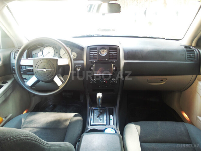 Chrysler 300C 2005, 97,000 km - 2.7 l - Bakı