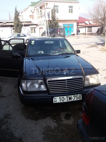 Mercedes E 230 1990, 370,000 km - 2.3 l - Bakı