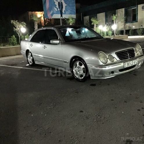 Mercedes E 220 1999, 22,000 km - 0.4 l - Bakı