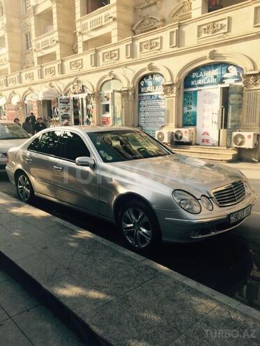 Mercedes E 220 2002, 270,000 km - 2.2 l - Bakı