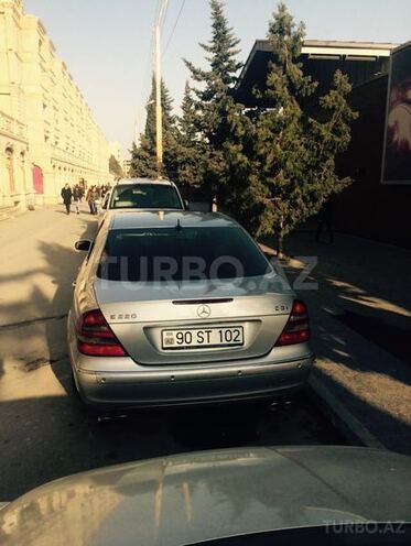 Mercedes E 220 2002, 270,000 km - 2.2 l - Bakı