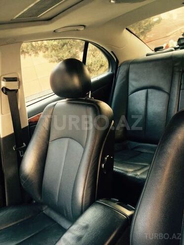 Mercedes E 220 2002, 270,000 km - 2.2 l - Bakı