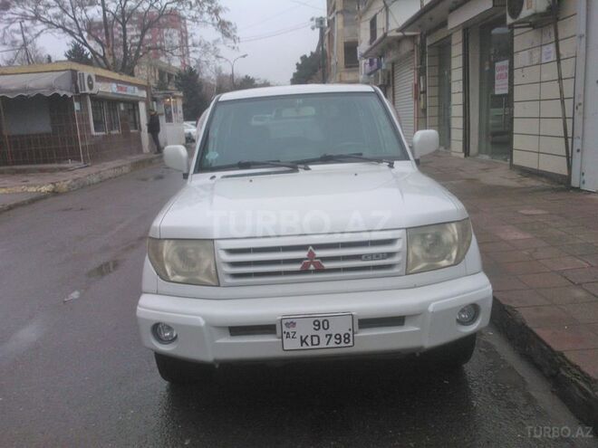Mitsubishi Pajero io 2000, 280,000 km - 1.8 l - Bakı