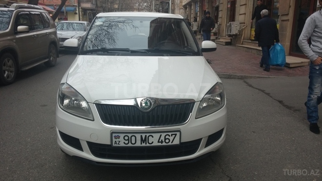Skoda Fabia 2011, 99,000 km - 1.6 l - Bakı