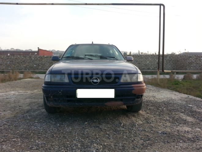 Opel Astra 1997, 250,000 km - 1.6 l - Bakı