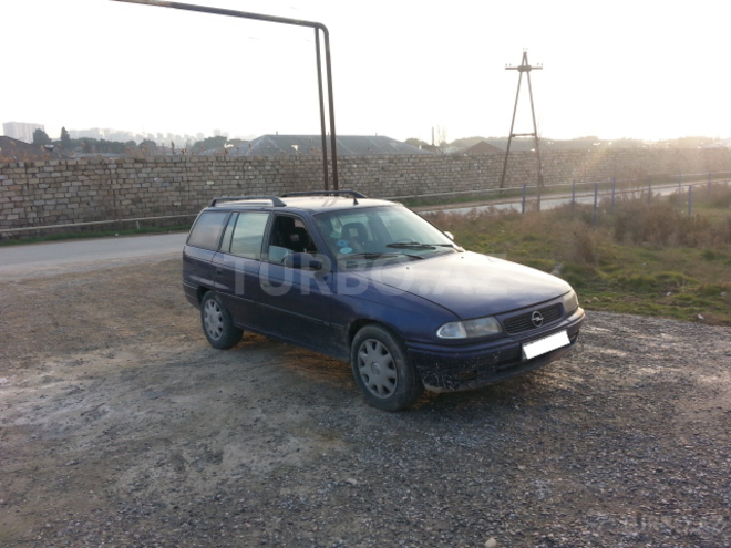 Opel Astra 1997, 250,000 km - 1.6 l - Bakı