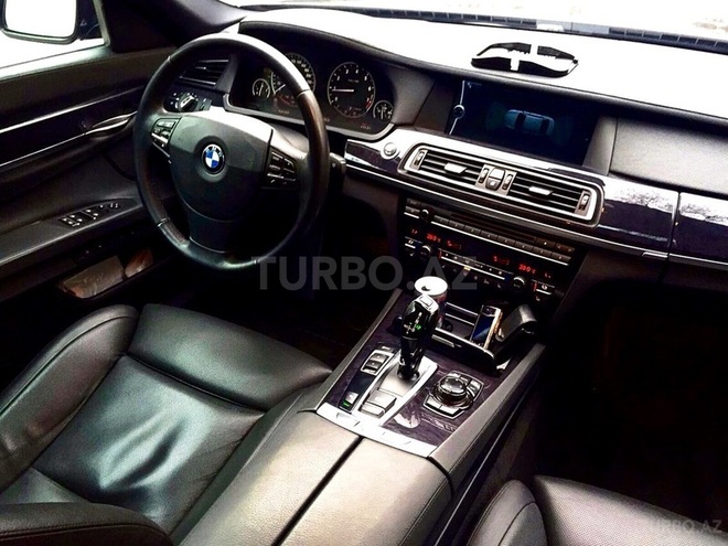 BMW 750 2009, 56,400 km - 4.4 l - Bakı