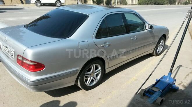Mercedes E 220 2001, 27,500 km - 0.2 l - Bakı