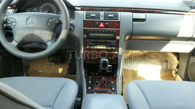 Mercedes E 220 2001, 27,500 km - 0.2 l - Bakı