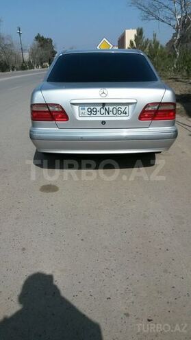 Mercedes E 220 2001, 27,500 km - 0.2 l - Bakı
