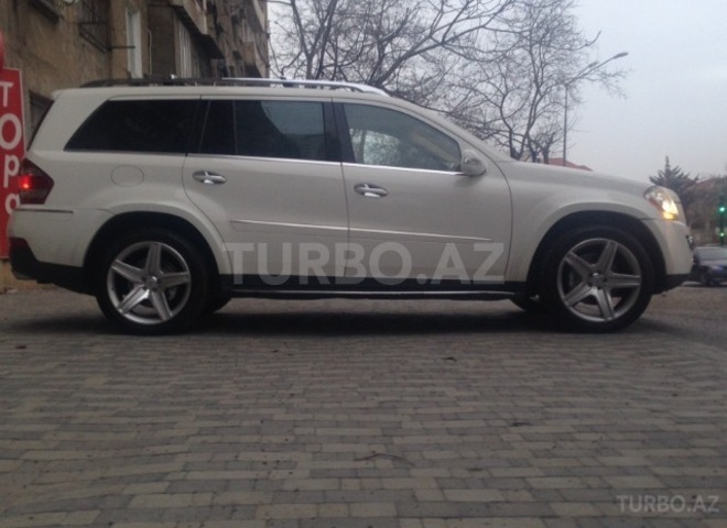 Mercedes GL 450 2007, 135,000 km - 4.7 l - Bakı