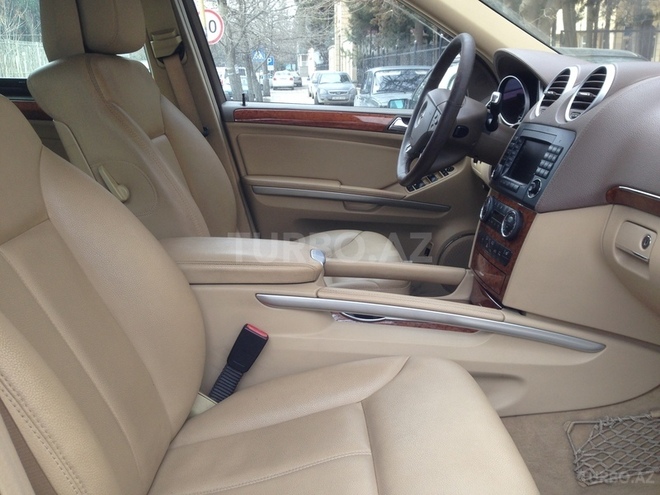 Mercedes GL 450 2007, 135,000 km - 4.7 l - Bakı