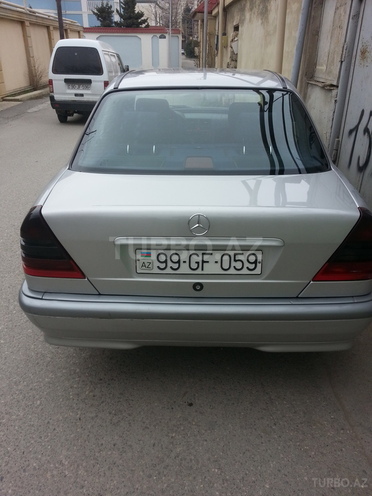 Mercedes C 220 1998, 213,000 km - 2.2 л - Bakı