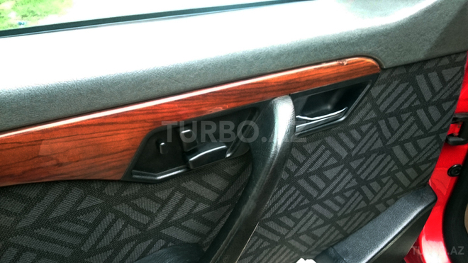 Mercedes C 220 1994, 323,000 km - 2.2 l - Bakı