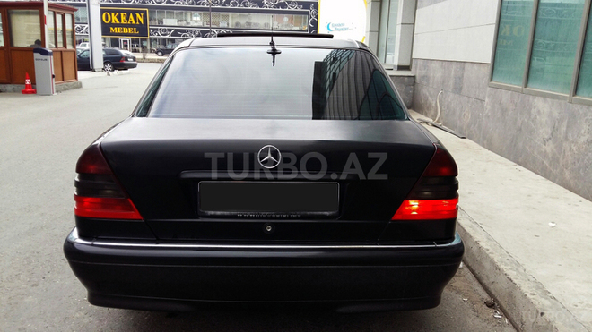 Mercedes C 220 1999, 32,000 km - 2.2 l - Bakı