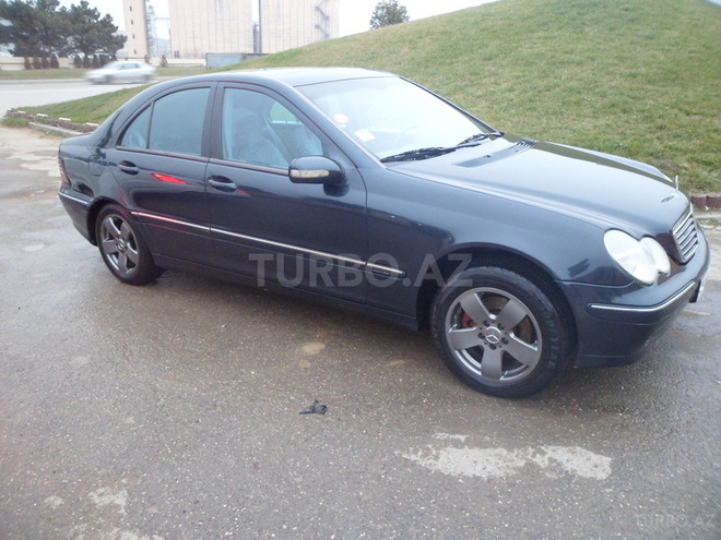 Mercedes C 240 2000, 249,000 km - 2.6 l - Bakı