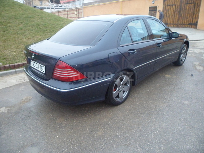 Mercedes C 240 2000, 249,000 km - 2.6 l - Bakı