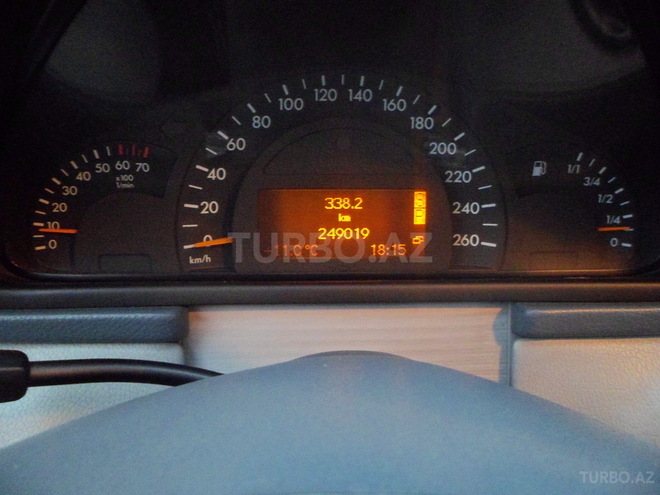 Mercedes C 240 2000, 249,000 km - 2.6 l - Bakı