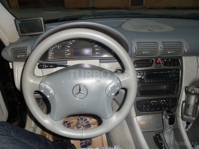 Mercedes C 240 2000, 249,000 km - 2.6 l - Bakı