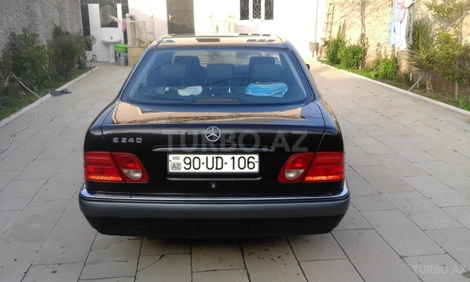 Mercedes E 240 1998, 198,000 km - 2.4 l - Bakı