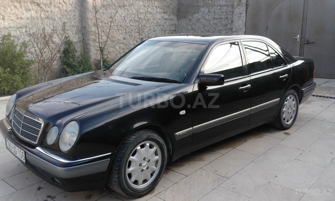 Mercedes E 240 1998, 198,000 km - 2.4 l - Bakı