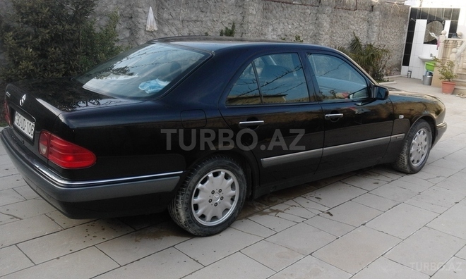 Mercedes E 240 1998, 198,000 km - 2.4 l - Bakı