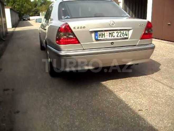 Mercedes C 220 2000, 200,000 km - 2.2 л - Bakı