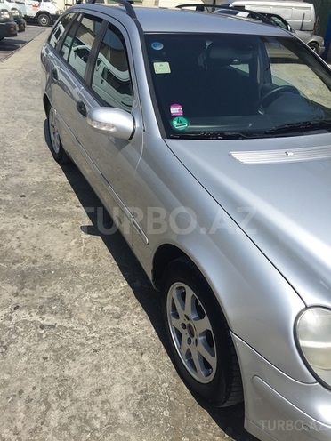 Mercedes C 220 2001, 260,000 km - 2.2 l - Bakı