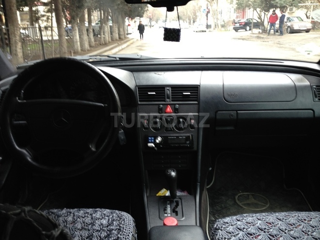Mercedes C 180 1995, 306,000 km - 1.8 l - Bakı