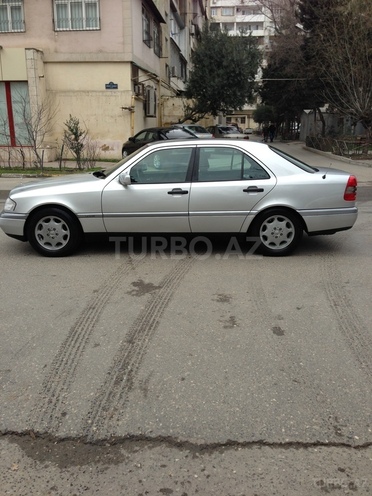 Mercedes C 180 1995, 306,000 km - 1.8 l - Bakı