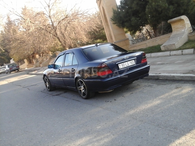Mercedes C 200 1997, 198,000 km - 2.0 l - Bakı