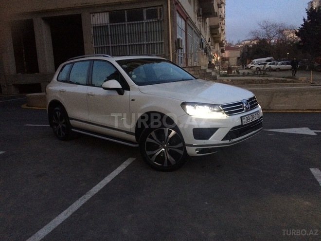 Volkswagen Touareg 2011, 49,780 km - 3.6 л - Bakı