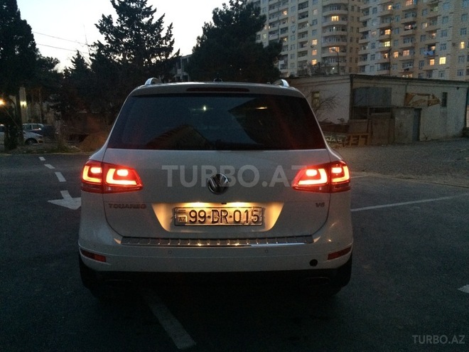 Volkswagen Touareg 2011, 49,780 km - 3.6 л - Bakı