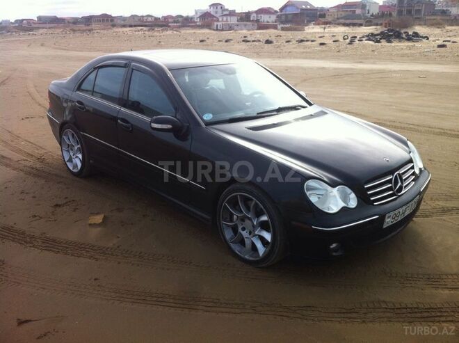 Mercedes C 230 2005, 220,000 km - 2.5 l - Bakı