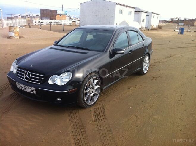 Mercedes C 230 2005, 220,000 km - 2.5 l - Bakı