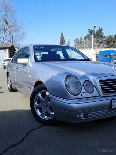 Mercedes E 230 1997, 207,000 km - 2.3 l - Gəncə