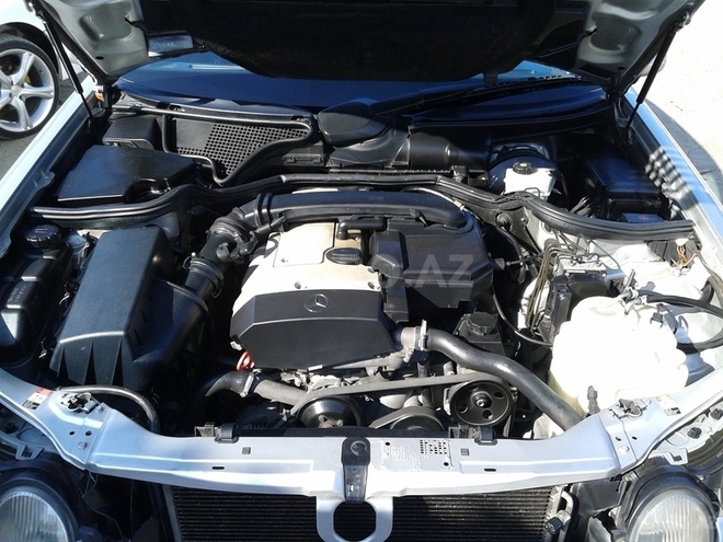 Mercedes E 230 1997, 207,000 km - 2.3 l - Gəncə