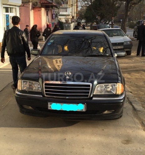 Mercedes E 220 1999, 190,000 km - 2.2 l - Bakı
