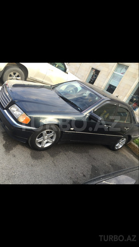 Mercedes E 220 1999, 190,000 km - 2.2 l - Bakı