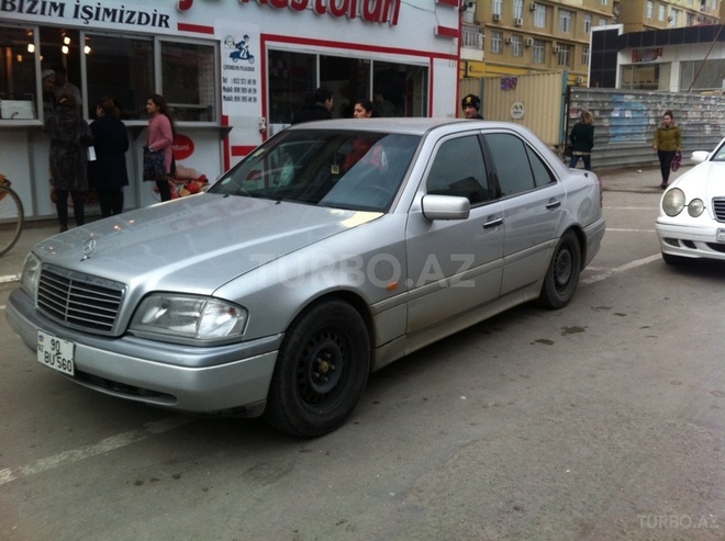 Mercedes C 220 1995, 263,288 km - 2.2 l - Bakı
