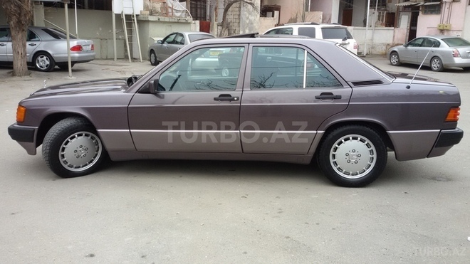 Mercedes 190 1992, 327,418 km - 2.0 l - Bakı