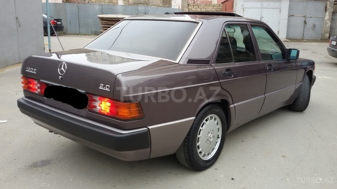 Mercedes 190 1992, 327,418 km - 2.0 l - Bakı
