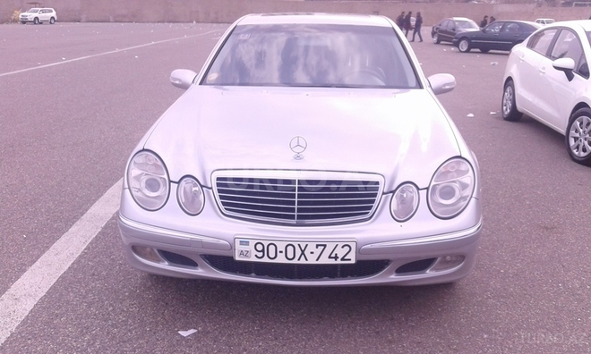 Mercedes E 320 2004, 250,000 km - 3.2 l - Bakı