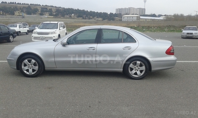 Mercedes E 320 2004, 250,000 km - 3.2 l - Bakı