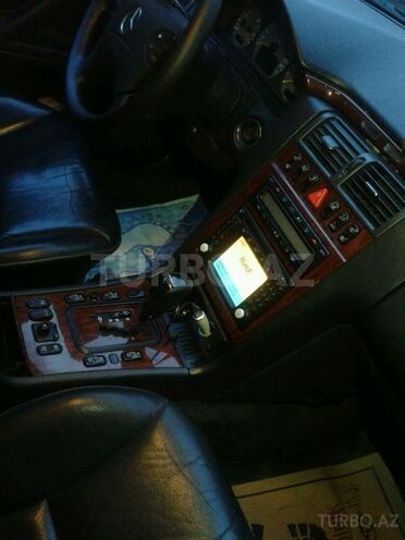 Mercedes E 220 2000, 290,000 km - 2.2 l - Bakı