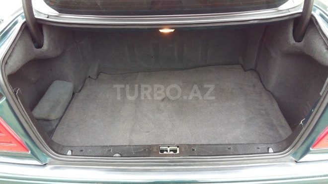 Mercedes E 320 1995, 246,000 km - 3.2 l - Bakı