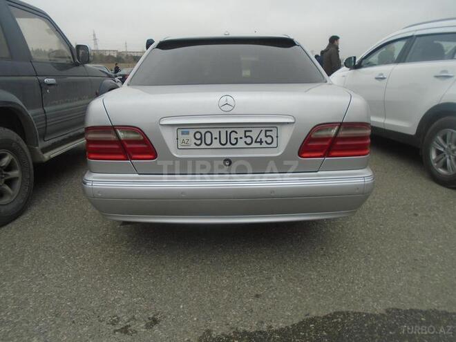 Mercedes E 240 2001, 300,000 km - 2.6 l - Bakı