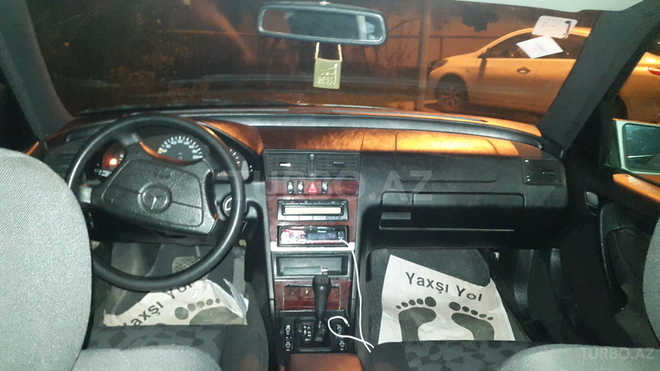 Mercedes C 200 1999, 180,000 km - 2.0 l - Bakı