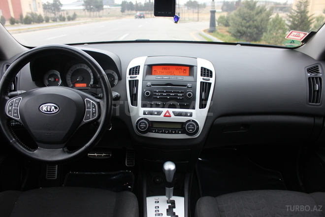 Kia Ceed 2009, 130,000 km - 1.6 l - Bakı