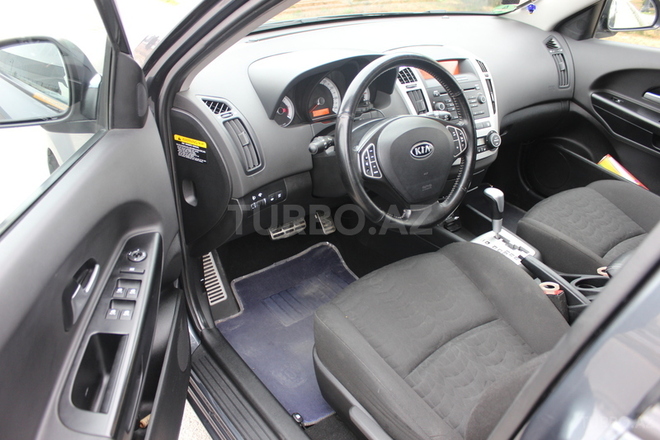 Kia Ceed 2009, 130,000 km - 1.6 l - Bakı